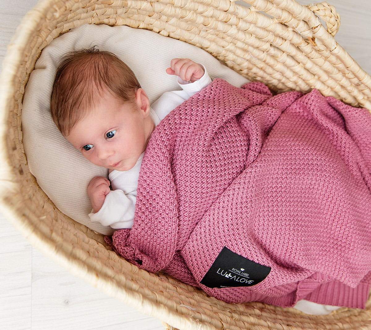 Baby girl cheap knitted blanket